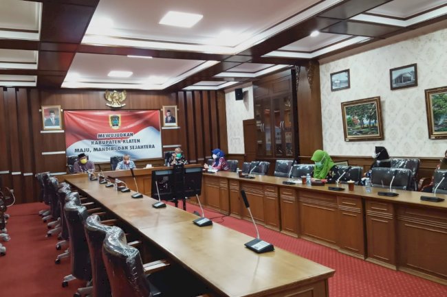 PEMBINAAN DAN EVALUASI KINERJA BUMD