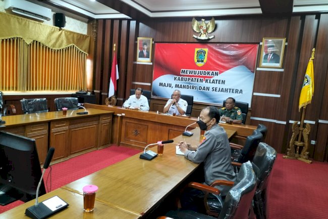 Zoom Meeting bersama Kemendagri RI dengan Agenda Rakor Pengendalian Inflasi Daerah Tahun 2023 