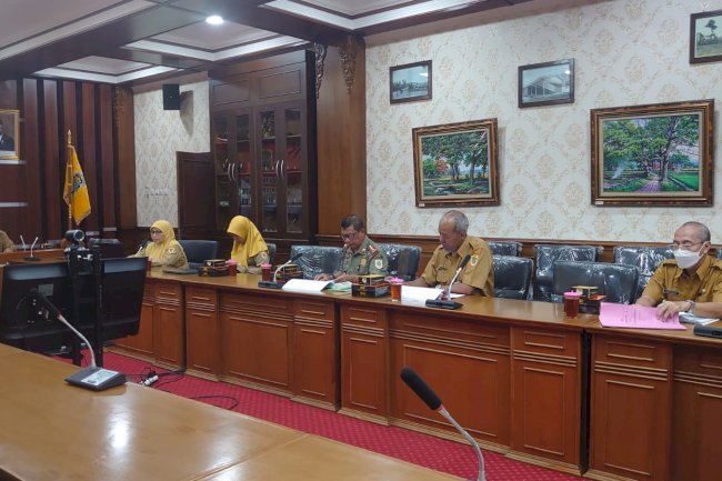 Rapat Evaluasi Triwulan I Kegiatan DBHCHT TA 2023 