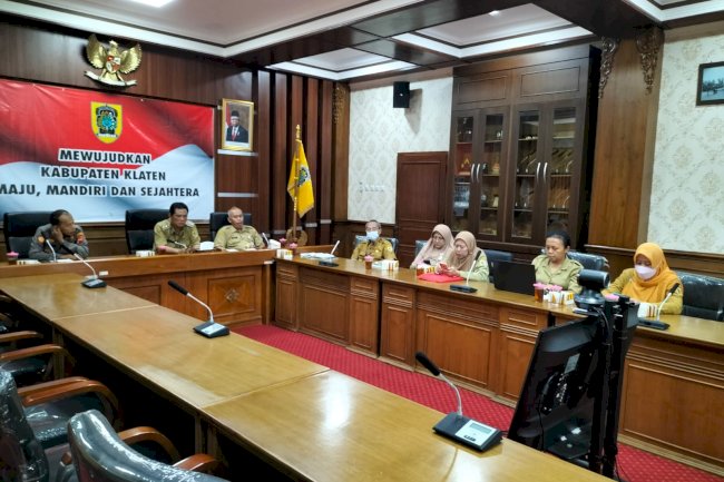 Zoom Meeting Rapat Koordinasi Pengendalian Inflasi Daerah Tahun 2023 dilanjutkan Rapat Koordinasi TPID Kabupaten Klaten 