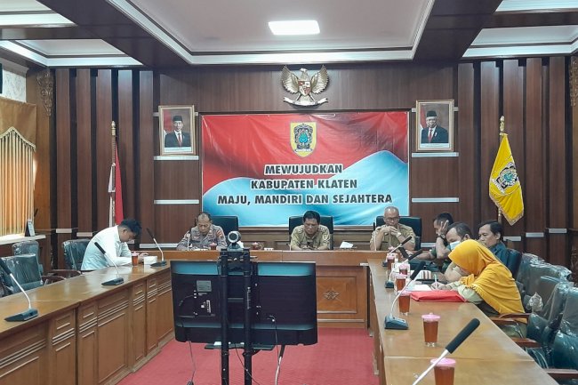 Zoom Meeting Rakor Pengendalian Inflasi Daerah Tahun 2024