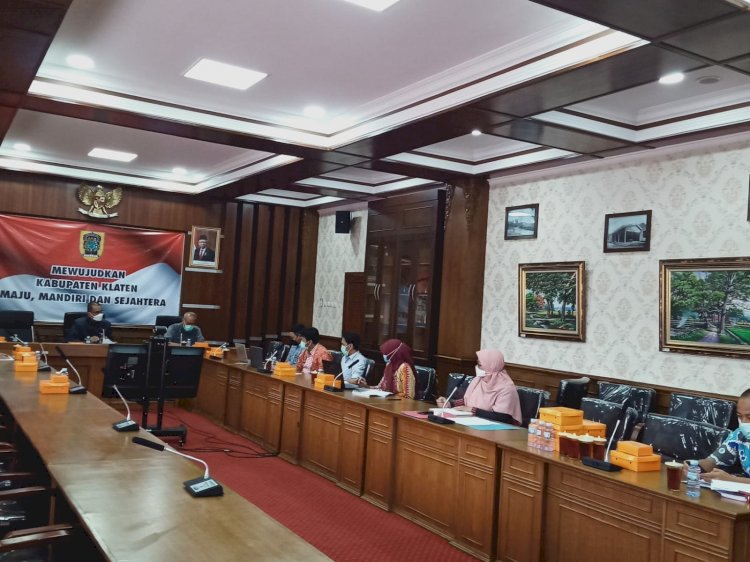 Focus Group Discussion (FGD) Penyusunan Naskah Akademik dan Draft Peraturan Daerah Perusahaan Umum Daerah Air Minum Kabupaten Klaten