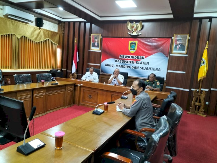 Zoom Meeting bersama Kemendagri RI dengan Agenda Rakor Pengendalian Inflasi Daerah Tahun 2023 