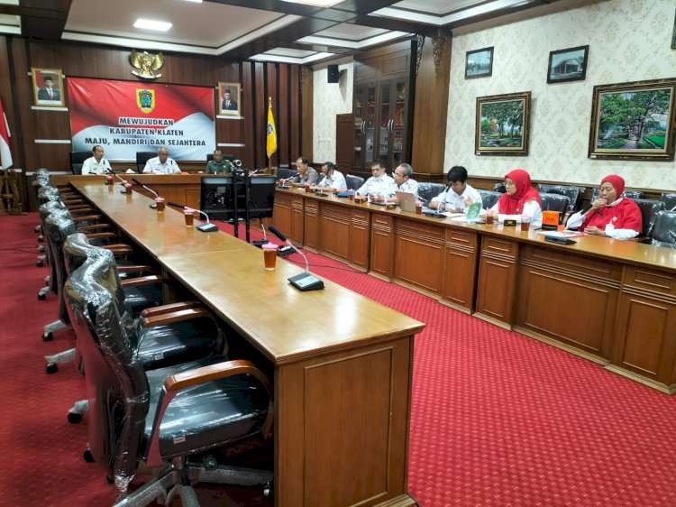 Zoom Meeting Bersama Kemendagri RI Dengan Agenda Rakor Pengendalian ...