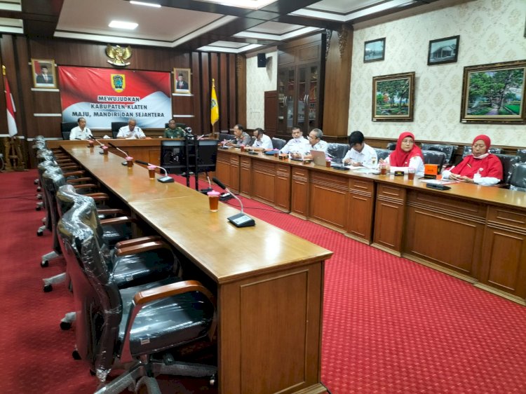 Zoom Meeting bersama Kemendagri RI dengan Agenda Rakor Pengendalian Inflasi Daerah Tahun 2023 