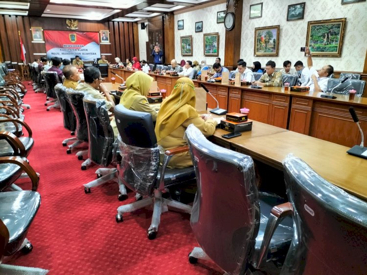 Rapat Pleno (Tim Percepatan Akses Keuangan Daerah) TPAKD Kabupaten Klaten Tahun 2023