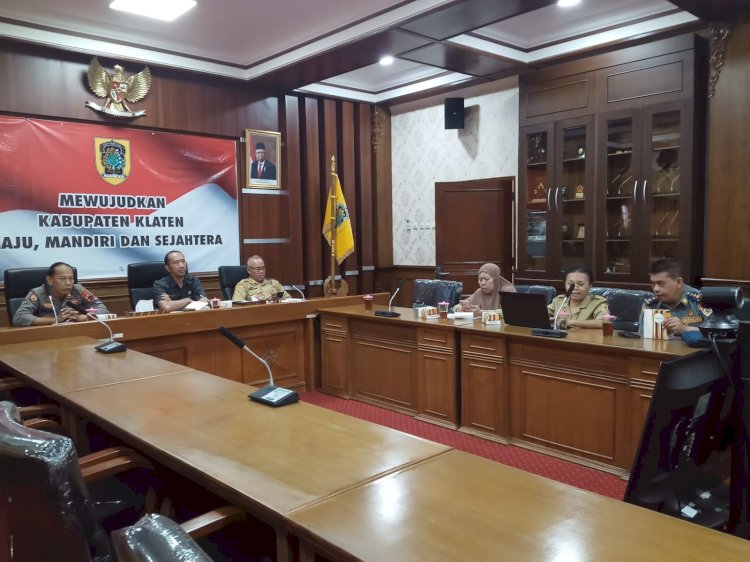 Zoom Meeting Mingguan Rakor Pengendalian Inflasi Daerah Tahun 2023 