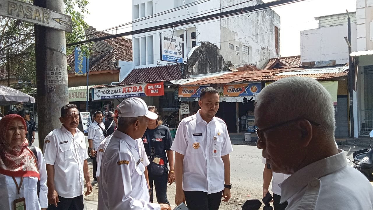 Pemantauan Harga, Ketersediaan dan Distribusi Bahan Pokok di Pasar Gedhe Klaten menjelang Hari Raya Idul Fitri Tahun 2025/1446 H