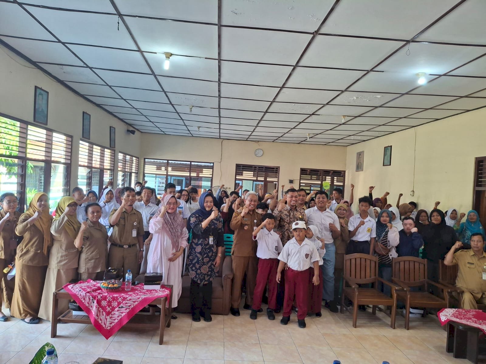 Wujudkan Generasi Inklusif Cerdas Finansial, Pemkab Klaten Bersama OJK Gelar Edukasi Keuangan di SLB Santi Yoga Klaten