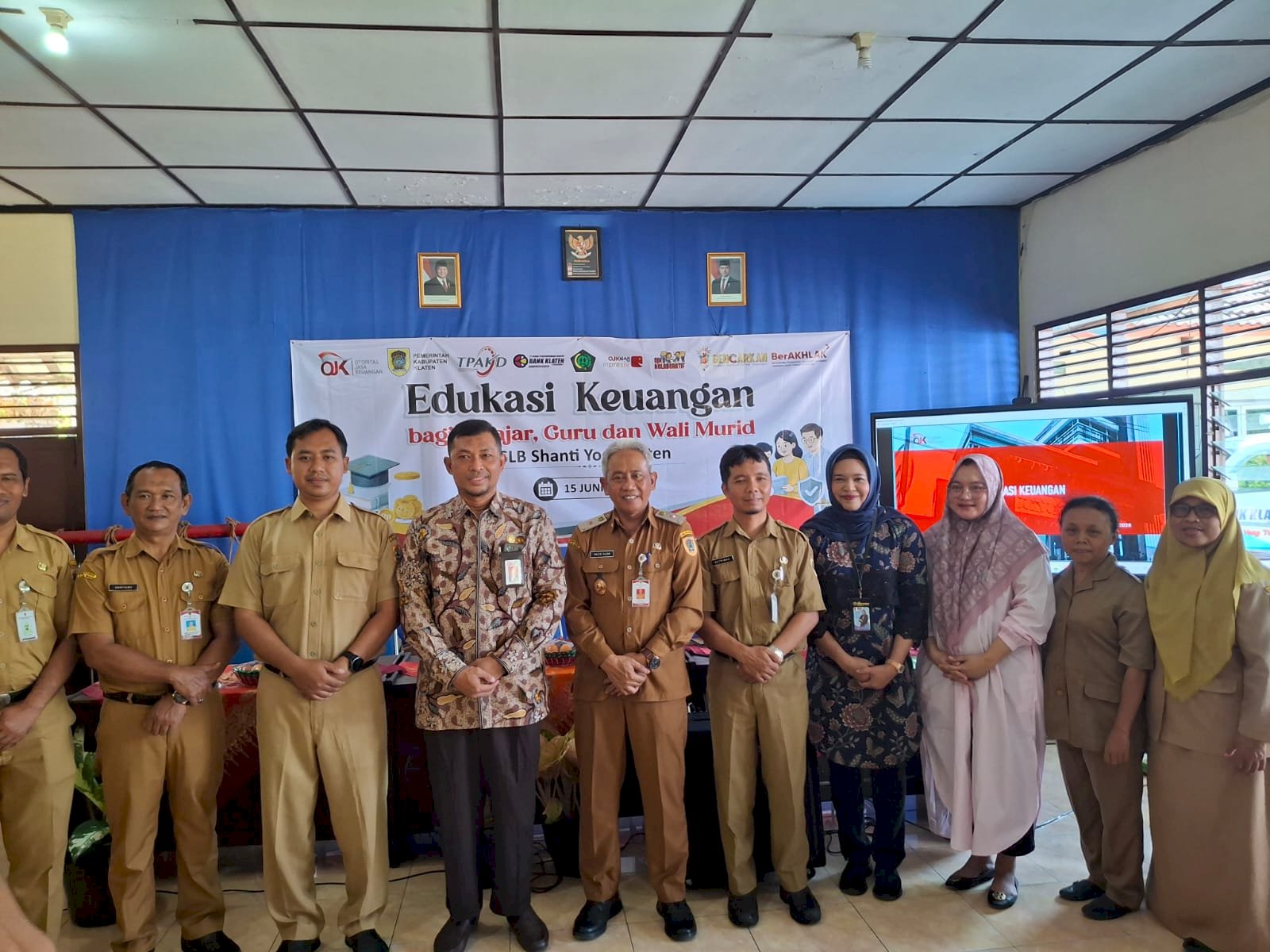Wujudkan Generasi Inklusif Cerdas Finansial, Pemkab Klaten Bersama OJK Gelar Edukasi Keuangan di SLB Santi Yoga Klaten