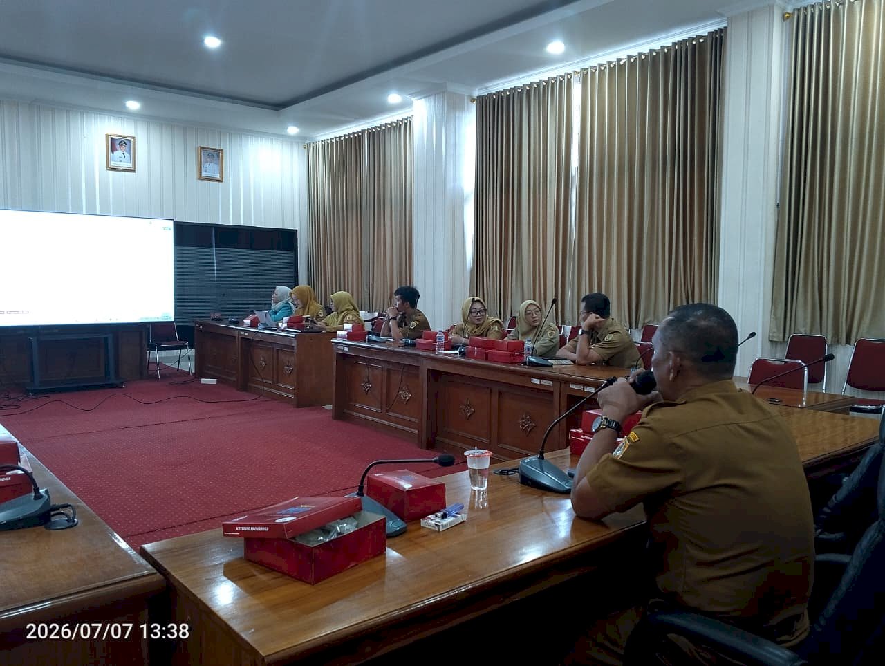 Rapat Pembahasan Laporan Semester I Kegiatan DBHCHT TA 2026